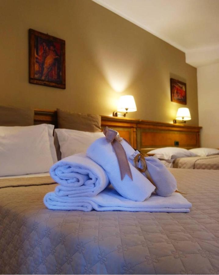 Santa Caterina Hotel Pompei Bagian luar foto
